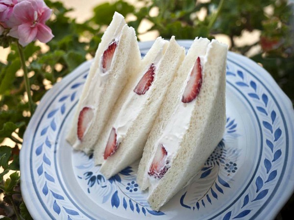 Sandwich di fragole